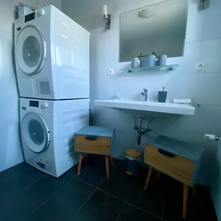 Big With Balcony شقة