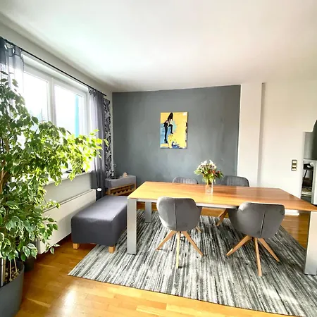 شقة Big With Balcony