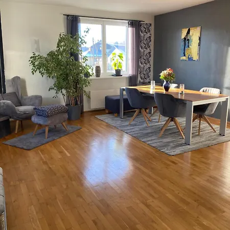 Big With Balcony Apartment Klagenfurt am Wörthersee