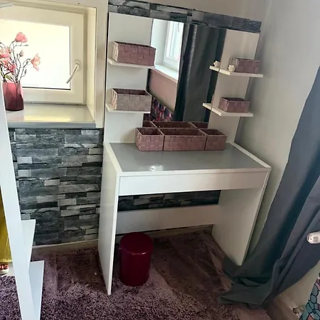 Big With Balcony Apartmán