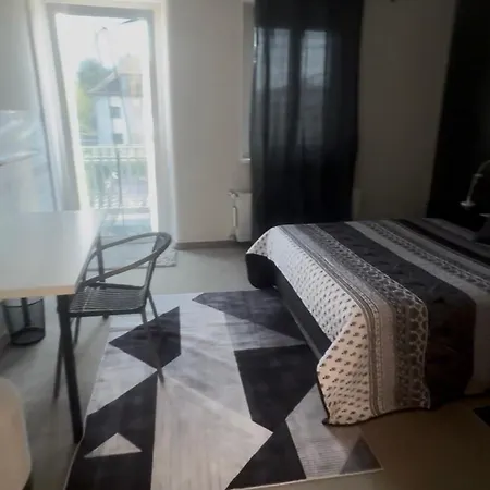 Big With Balcony Apartment *