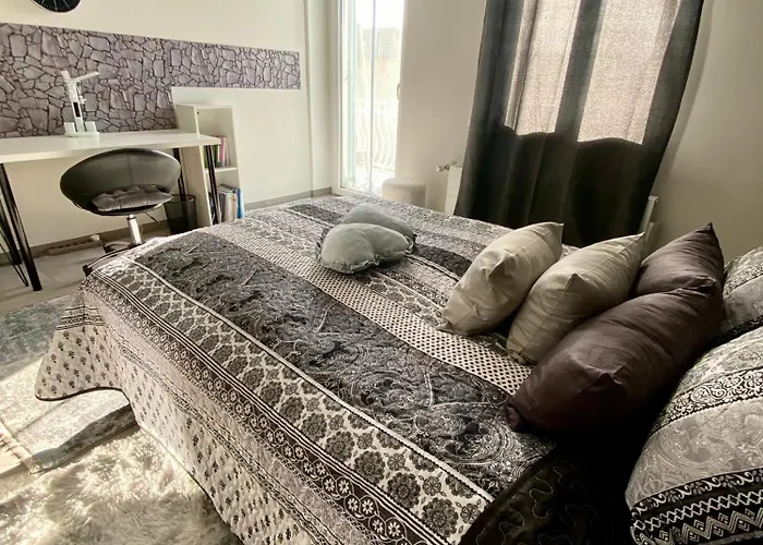 Big With Balcony Apartamento *